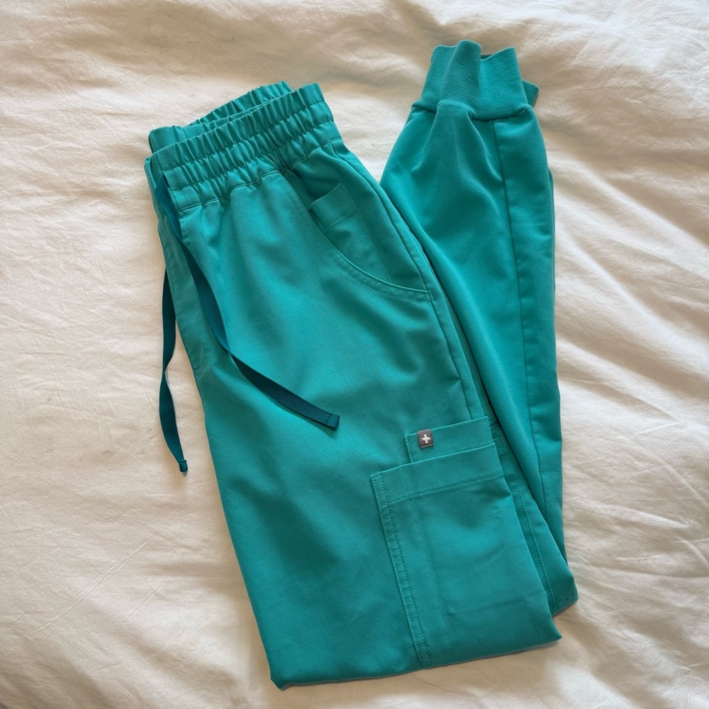 Figs oasis uman xs tall scrub pants